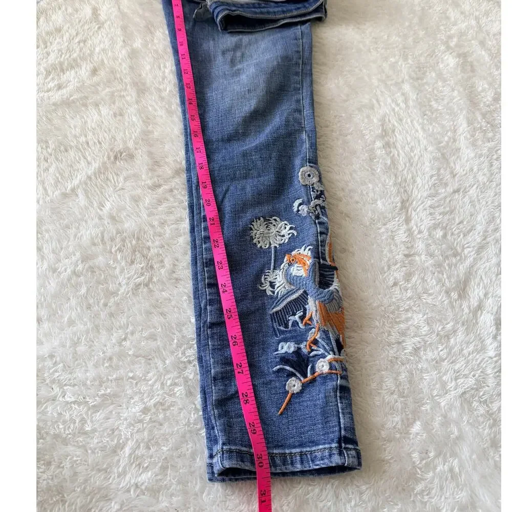 Tempo Paris Embroidered Jeans Womens M Blue Bird Floral Ankle Denim